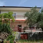 公寓 Garden Braut Kornić